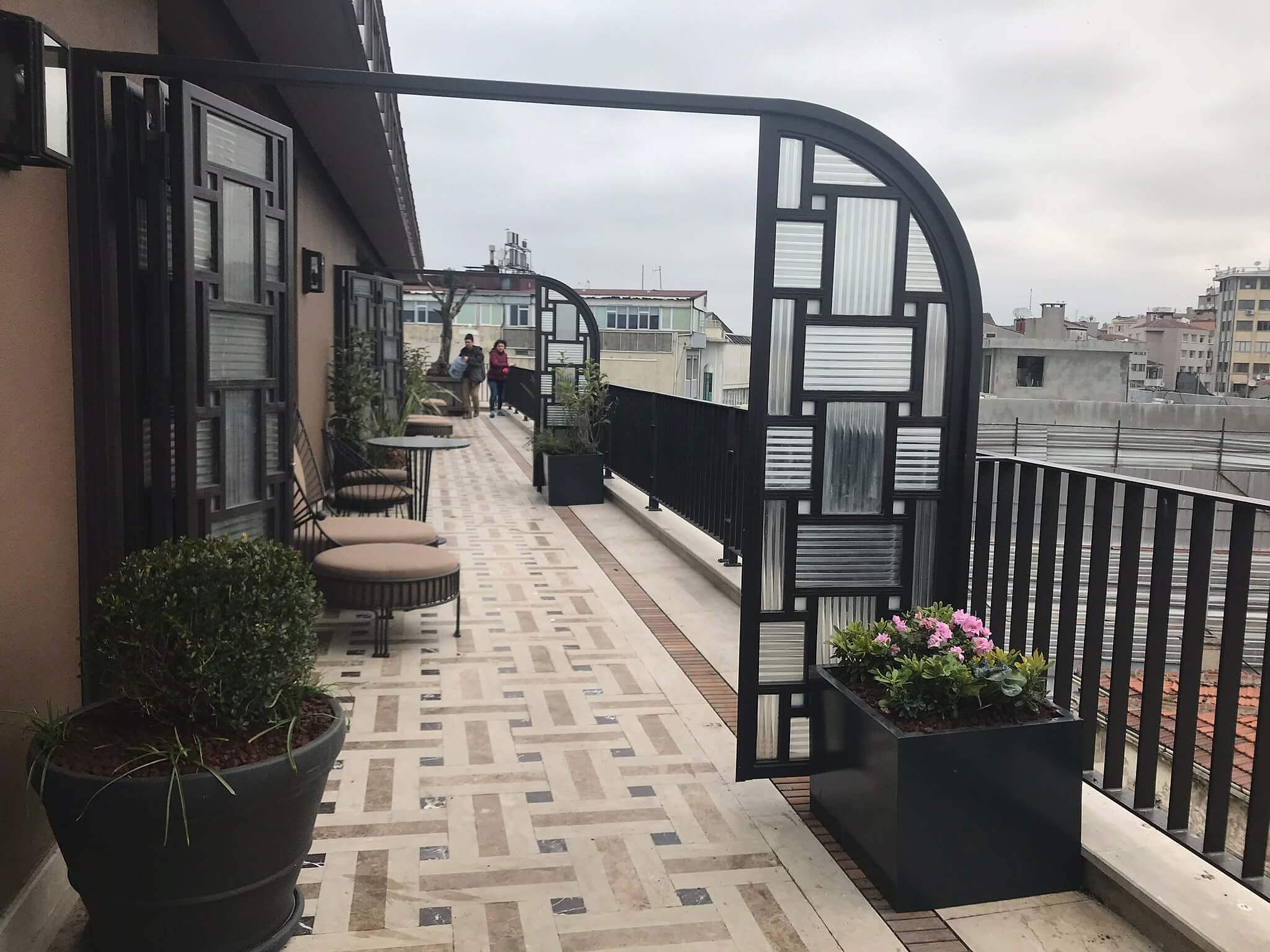 service single images